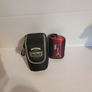 BUSHNELL TOUR V2 RANGEFINDER With  carrying case